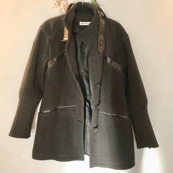 Wool jacket | leather details | Winter coat | Wool Coat | Olive Green - Picture 9 of 9